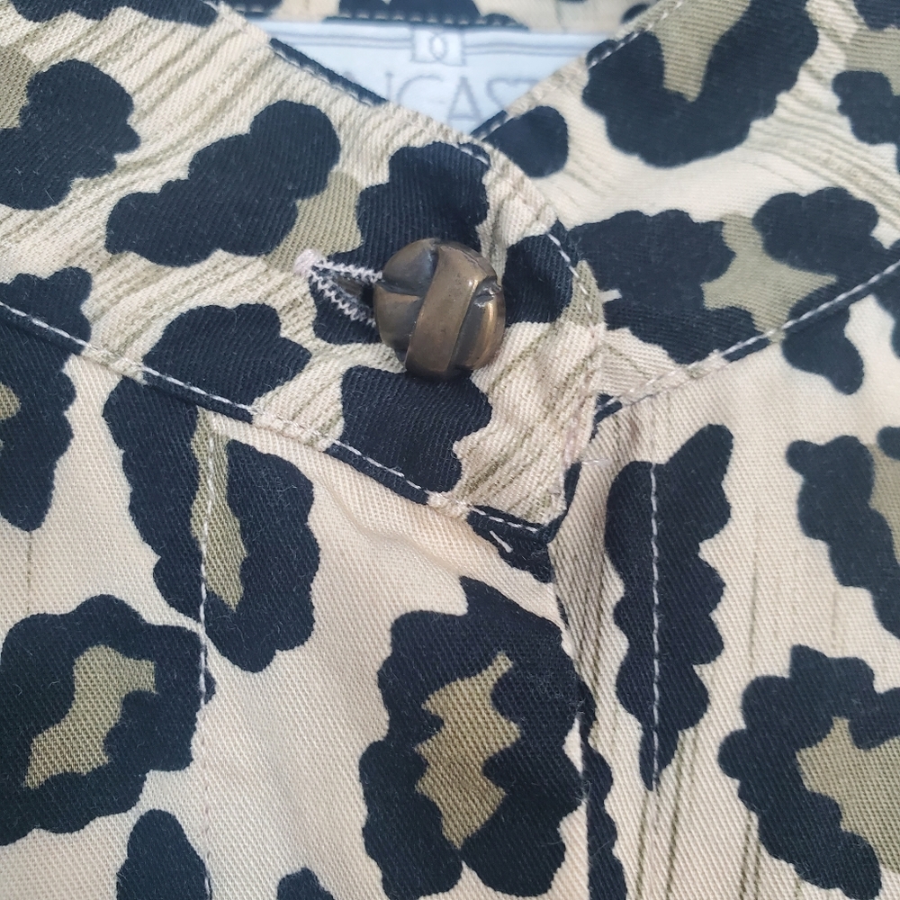 Vintage Doncaster Button Down Blouse Animal/Leopa… - image 2